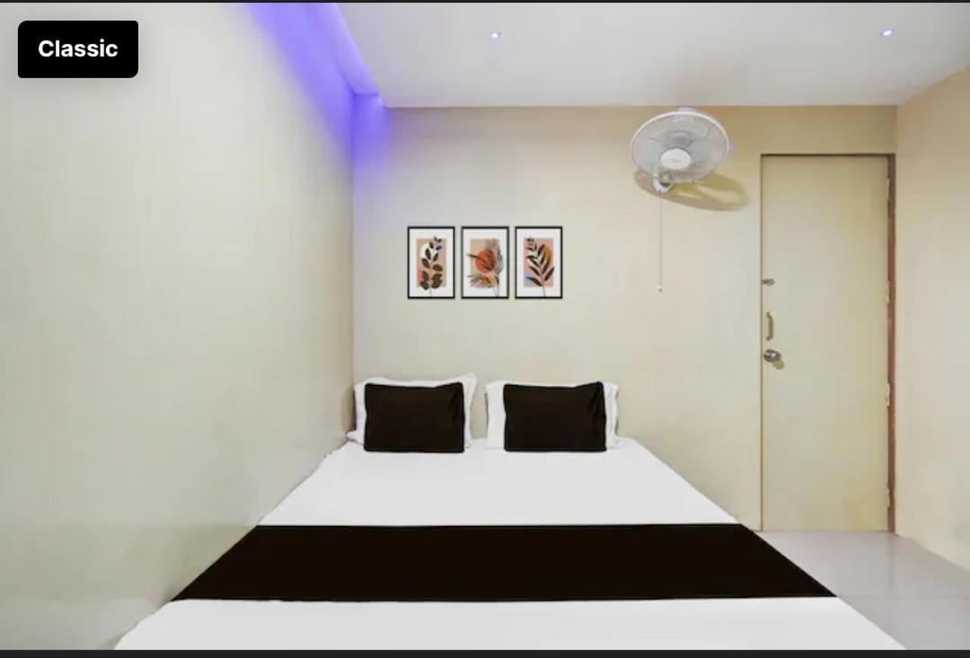 Selfie Rooms Surat Exterior photo